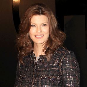 &lt;em>Линда&lt;/em> &lt;em>Еванджелиста&lt;/em> за тежката борба с рака