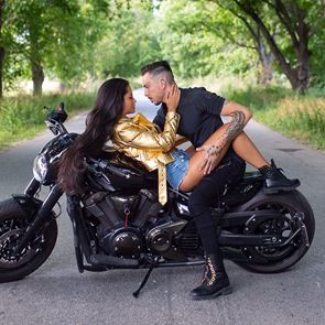 Pavell подарява на половинката си песен и видео за рождения ден