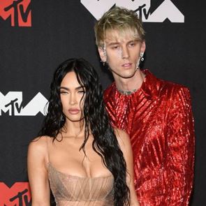 Меган Фокс и <em>Machine</em> <em>Gun</em> <em>Kelly</em> посрещнаха своето първо дете