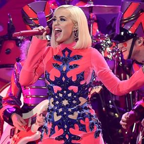 Коледа още през октомври. Благодарим, Кейти