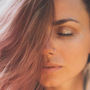 Има малки тайни, с които &lt;em>косата&lt;/em> ви да стане дълга и плътна