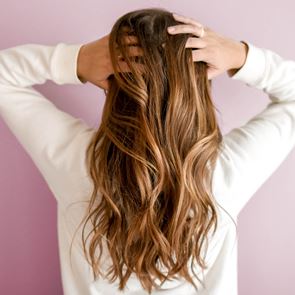 Трябват ви точно 30 секунди, за да имате по-здрава <em>коса</em>