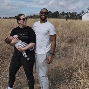 Шокирана, но щастлива, &lt;em>Ашли&lt;/em> &lt;em>Греъм&lt;/em> очаква близнаци