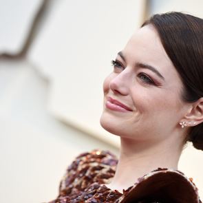 &lt;em>Ема&lt;/em> &lt;em>Стоун&lt;/em> е сгодена!