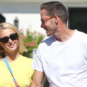 &lt;em>Парис&lt;/em> &lt;em>Хилтън&lt;/em> отрече да е бременна с тризнаци