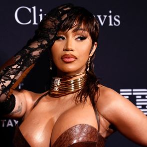 Защо &quot;WAP&quot; на Карди Би не стигна до &quot;Грами