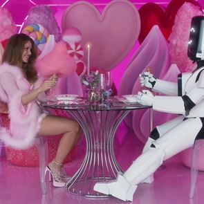 Шакира и Рау Алехандро посрещат лятото още сега