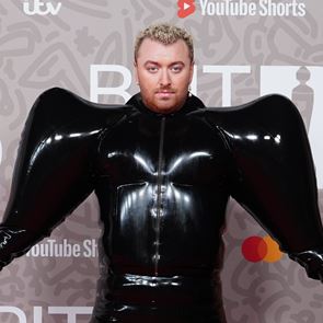 Сам Смит ще има роля в новия сезон на &quot;Просто ей така