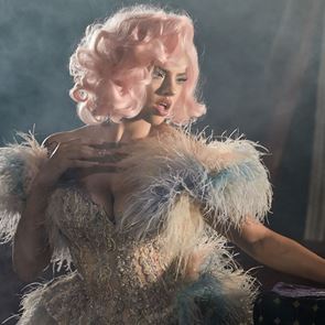 Музика с гръмотевици... или просто DARA