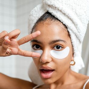 Маркетингово послание или реална е ползата от околоочните пачове