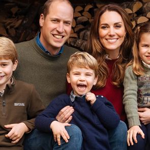 &lt;em>Джордж&lt;/em>, Шарлот и Луи извън протокола