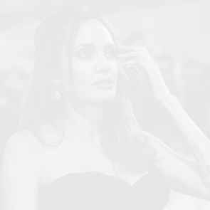 Анджелина Джоли не може да бъде &quot;традиционната майка, която стои вкъщи