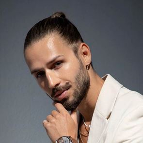 &lt;em>В&lt;/em> лабиринта на Папи Ханс