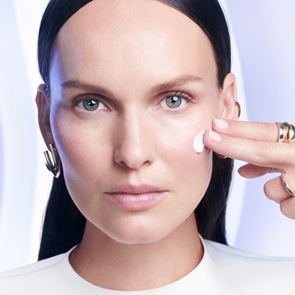 Емулсия, мляко, пяна, гел... Защо са ни толкова текстури в козметичните продукти