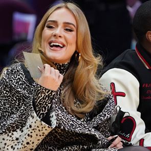 Всички говорят за леопардовото палто на &lt;em>Адел&lt;/em>