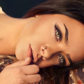 Как да оформяте веждите си като професионалисти