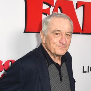 &lt;em>Робърт&lt;/em> &lt;em>де&lt;/em> &lt;em>Ниро&lt;/em> посрещна седмо дете