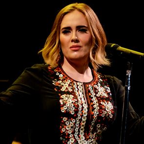 Защо личният треньор на &lt;em>Адел&lt;/em> е отвратен от реакциите на феновете й?