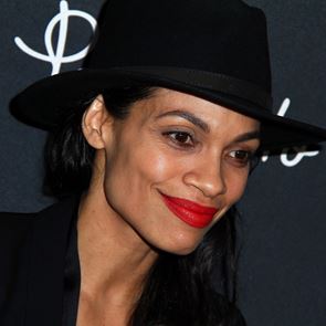 Росарио Доусън на 41