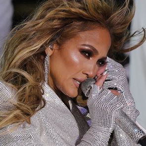 Джей Ло обещава нова музика през лятото