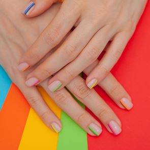 Лесният френски маникюр, който ще бъде най-горещият тренд това лято