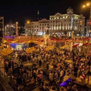 Доброволци почистват Перловската река като част от феста &quot;Реките на София