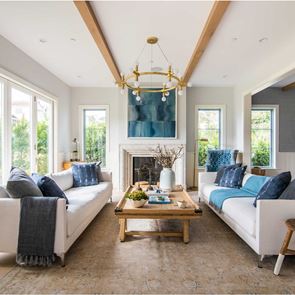 Една дума за новата къща на Лейтън Мийстър: УАУ