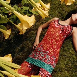 10-минутен грим урок от Ирина Шейк