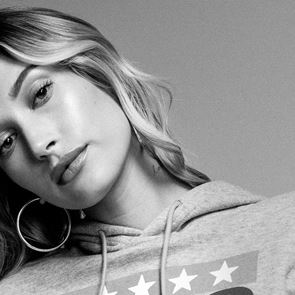 Защо всички мислят, че Хейли Бийбър е бременна