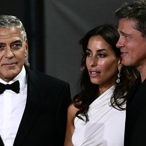 &lt;em>Брад&lt;/em> &lt;em>Пит&lt;/em> и Джордж Клуни с половините си във Венеция