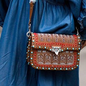 Роклите от деним, които да облечете през май