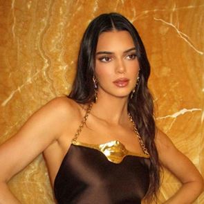 Кендал Дженър промени визията за лятото