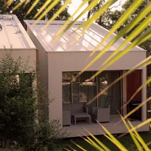 Лятното безгрижие живее в къмпинг &quot;Градина