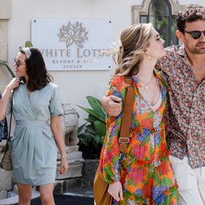 Стягайте куфарите, защото вторият сезон на &quot;Белият лотос&quot; е страхотен