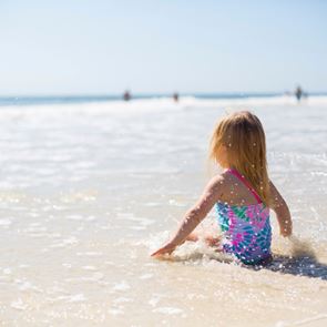 Как да предпазим децата в горещините