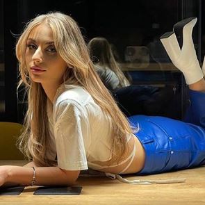 <em>Михаела</em> <em>Маринова</em> започва обратното броене за втория си албум