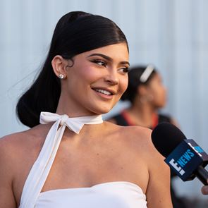 Цената на милиардите – &lt;em>Кайли&lt;/em> &lt;em>Дженър&lt;/em> дава 400 хиляди долара на месец за безопасност