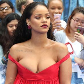 Риана официално влезе в списъка с милиардери на Forbes