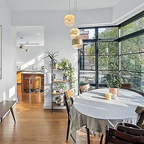 Ирина Шейк продава апартамента си в Ню Йорк