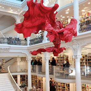 По пътя на книгите с някои от най-instagrammable книжарниците в Европа