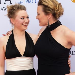 &lt;em>Кейт&lt;/em> &lt;em>Уинслет&lt;/em> представи дъщеря си на света