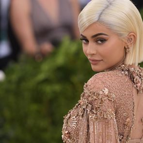 Кой накара Кайли Дженър да се изруси за Met Gala 2017