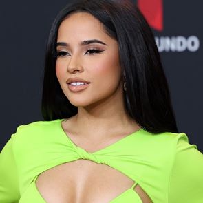 Becky G е била бездомна като дете