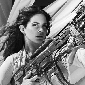 Лана Дел Рей и копнежът за свобода в новия й албум