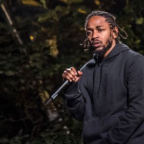 Кендрик Ламар казва, че децата са му помогнали да е по-добър