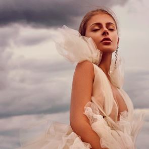 Fashion &amp; beauty from &lt;em>the&lt;/em> other POV