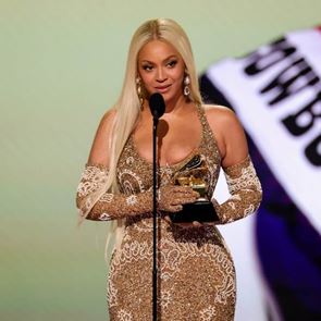 &lt;em>Бионсе&lt;/em> грабна отличието за &quot;Най-добър албум&quot;