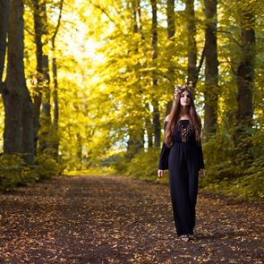 Най-модерните дълги рокли за есен 2019