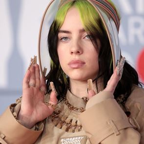 Били Айлиш представи първото безкрайно музикално видео