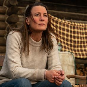 Гледаме режисьорският дебют на Робин Райт в кината през май